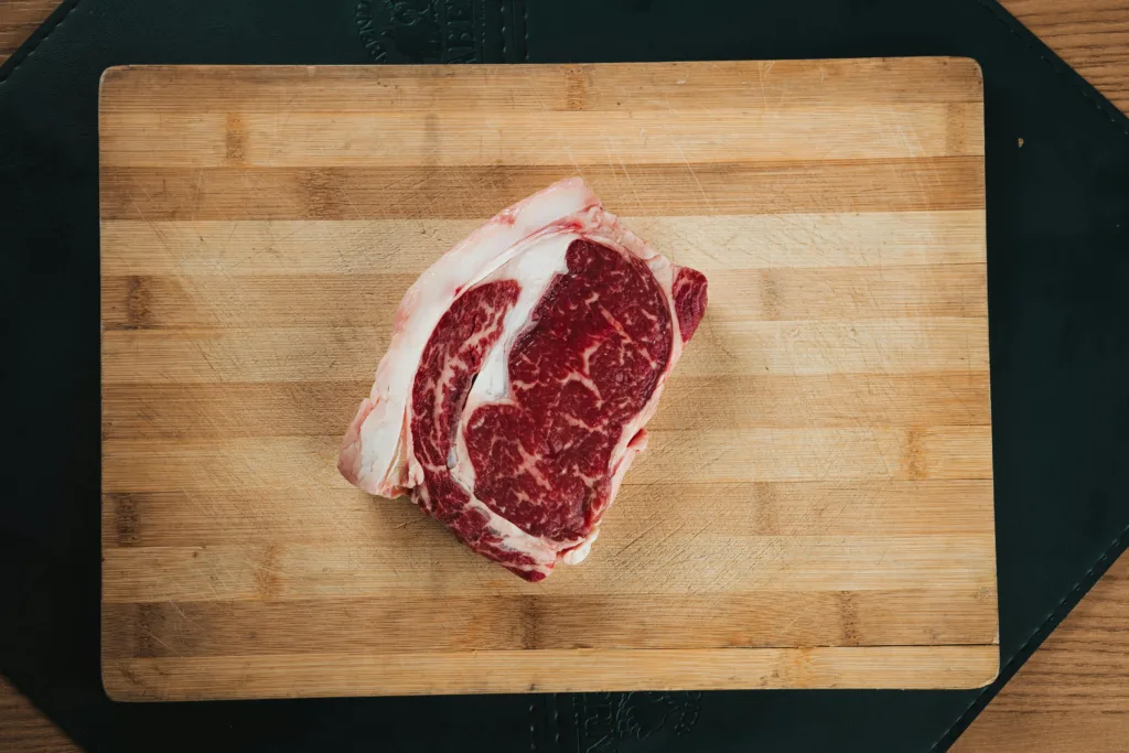 Paraguassu FM 87.9 — Como vai ficar o preço da carne bovina em 2026 Após picos de alta até a metade do ano, preços de diferentes tipos de carne bovina desaceleraram no segundo semestre, impulsionados por um volume recorde de produção no Brasil. O aumento da oferta fez, inclusive, o país ultrapassar os Estados Unidos como o maior produtor [&hellip;]